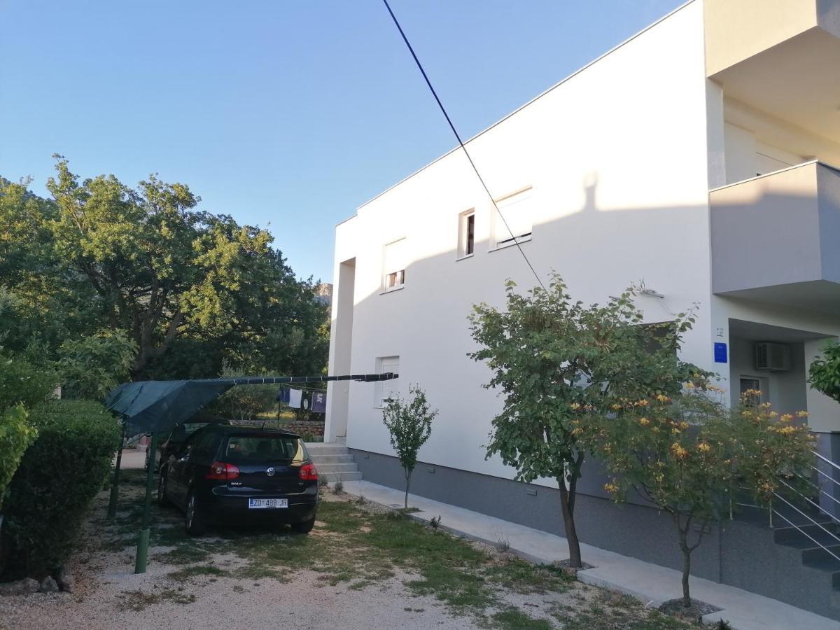 Apartments Lota Starigrad Paklenica Bagian luar foto