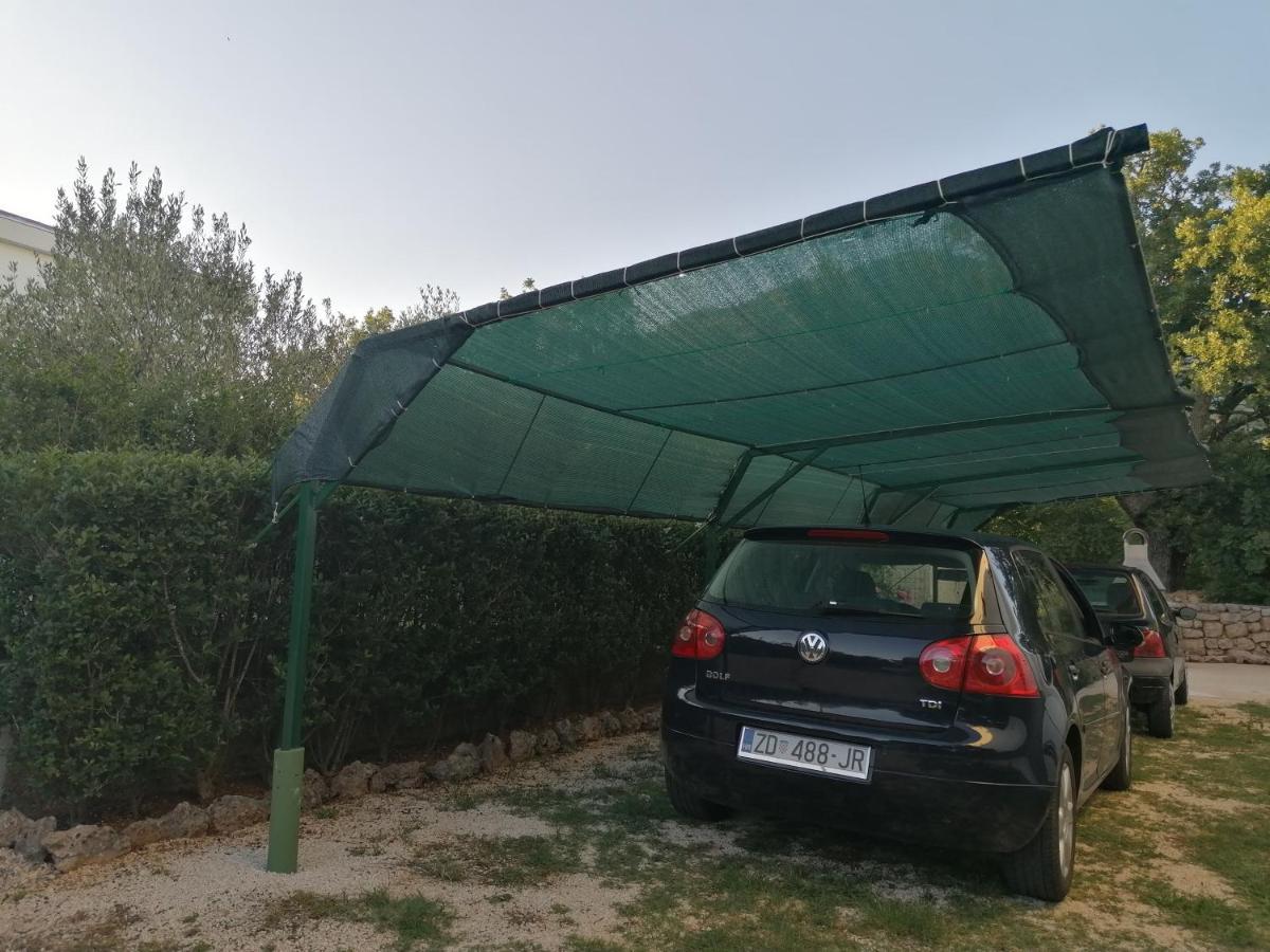 Apartments Lota Starigrad Paklenica Bagian luar foto