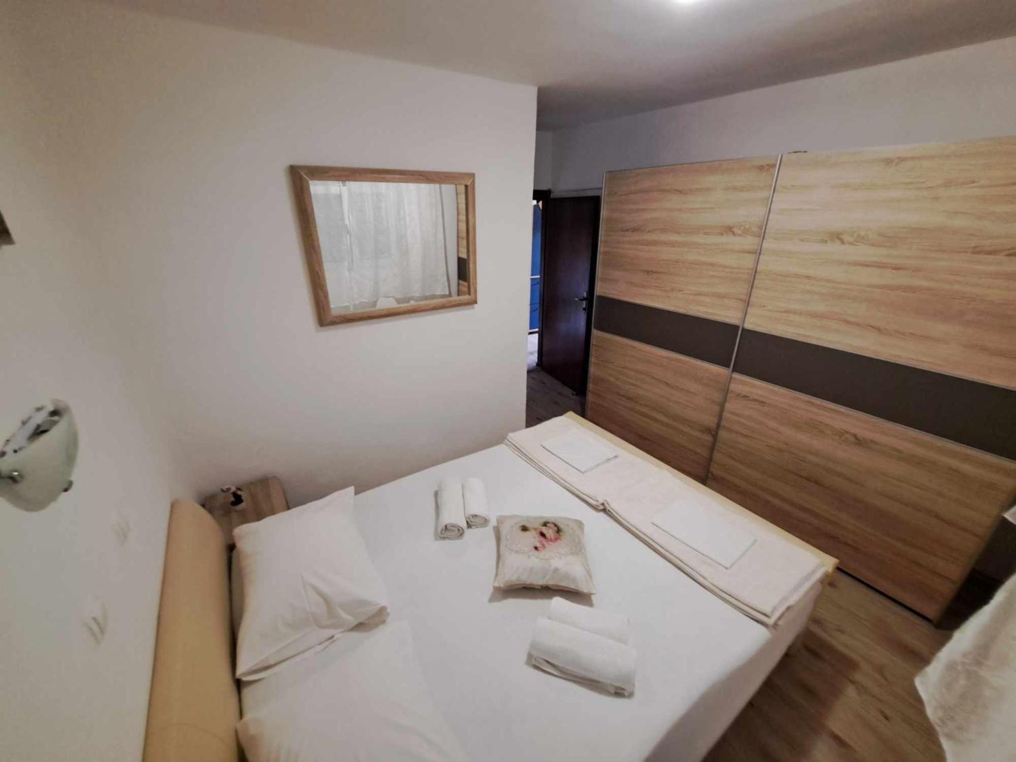 Apartments Lota Starigrad Paklenica Bagian luar foto